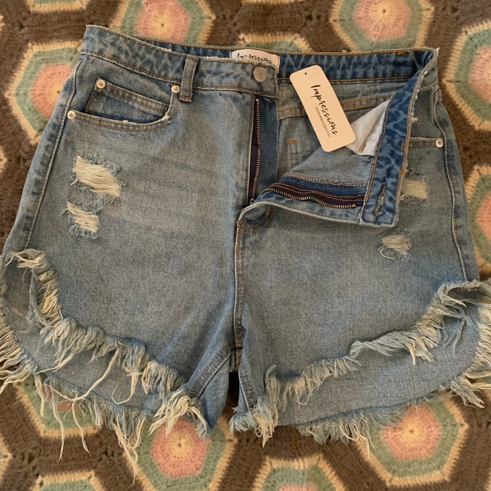 Distressed Jean shorts high waisted